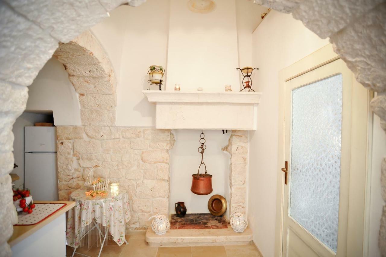 Trulli Di Nonna Palma Villa Locorotondo Exterior photo