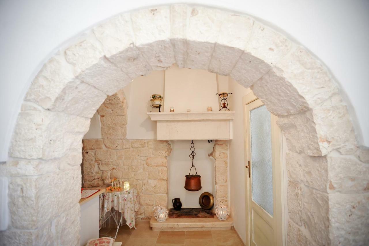 Trulli Di Nonna Palma Villa Locorotondo Exterior photo
