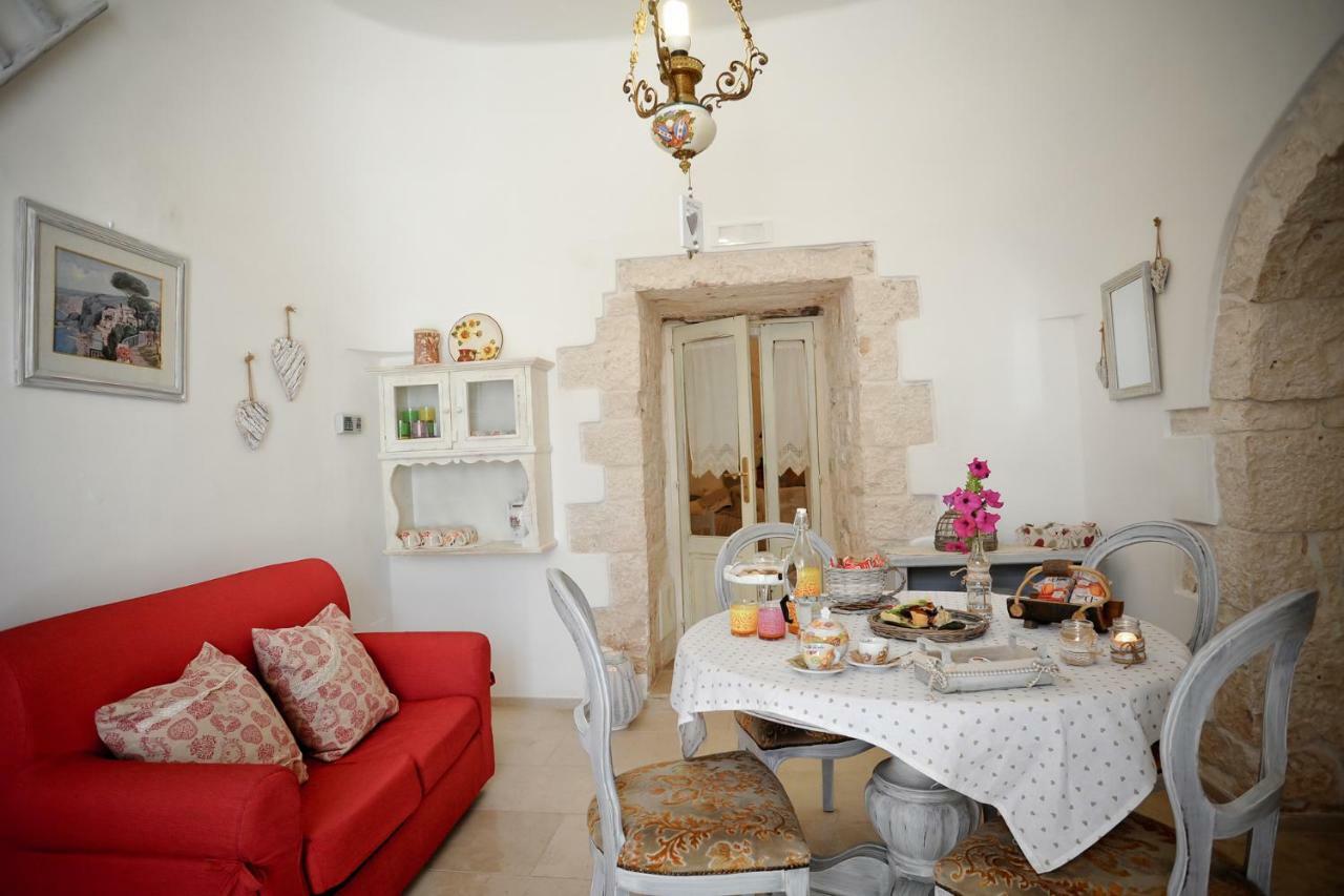 Trulli Di Nonna Palma Villa Locorotondo Exterior photo