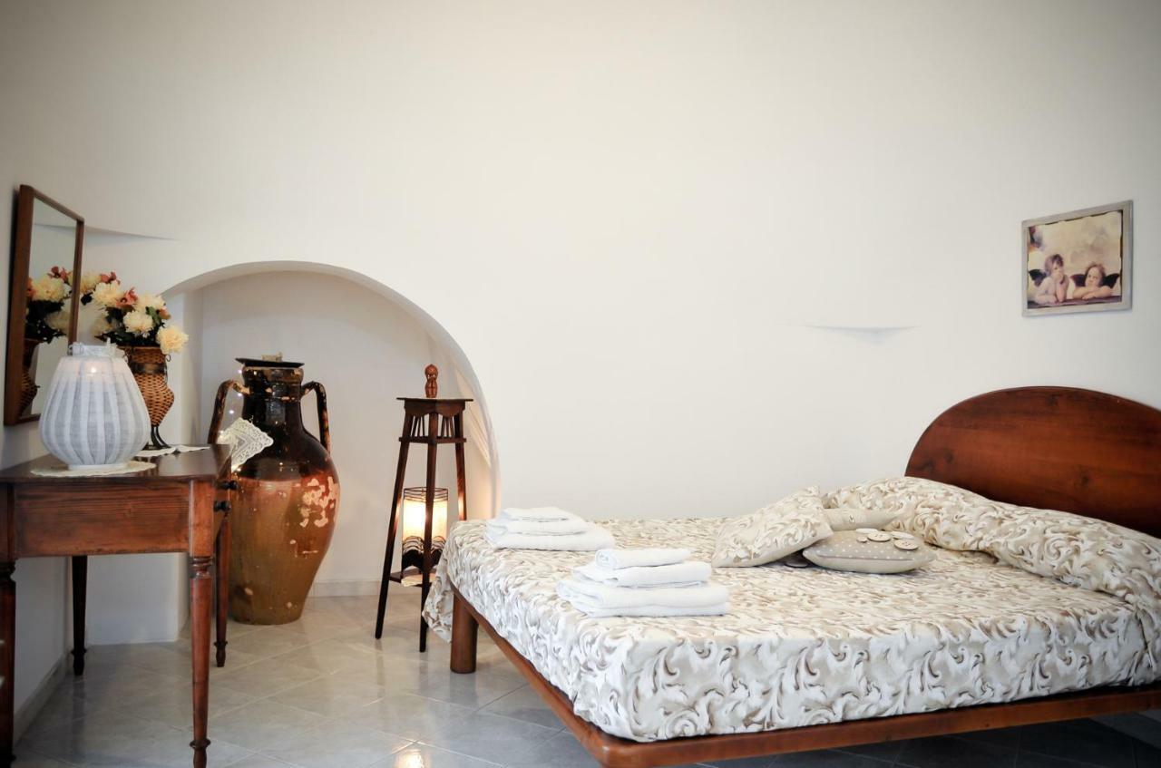 Trulli Di Nonna Palma Villa Locorotondo Exterior photo