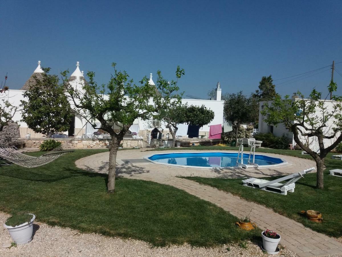 Trulli Di Nonna Palma Villa Locorotondo Exterior photo